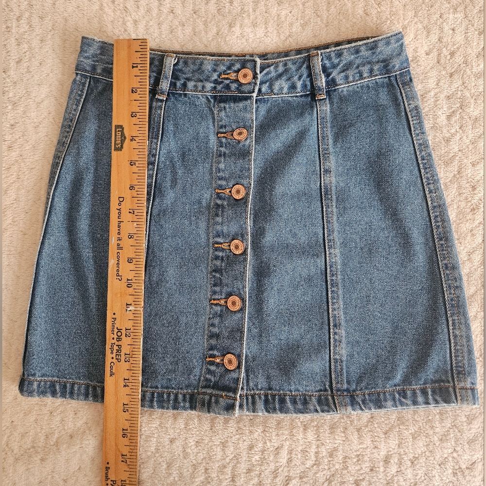 🖤3/$15 Denim Mini Skirt, Size Small - Picture 1 of 8